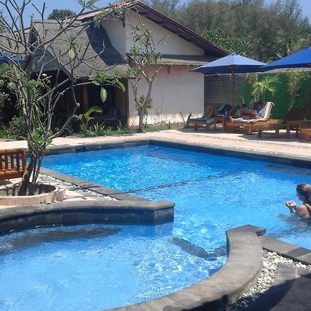 Coral Beach Pizza Cottages Gili Trawangan Zewnętrze zdjęcie
