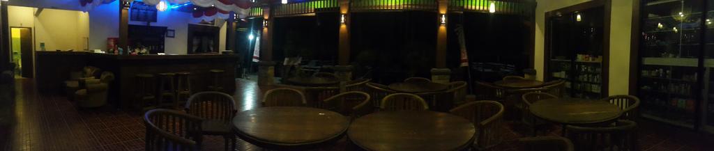 Coral Beach Pizza Cottages Gili Trawangan Zewnętrze zdjęcie