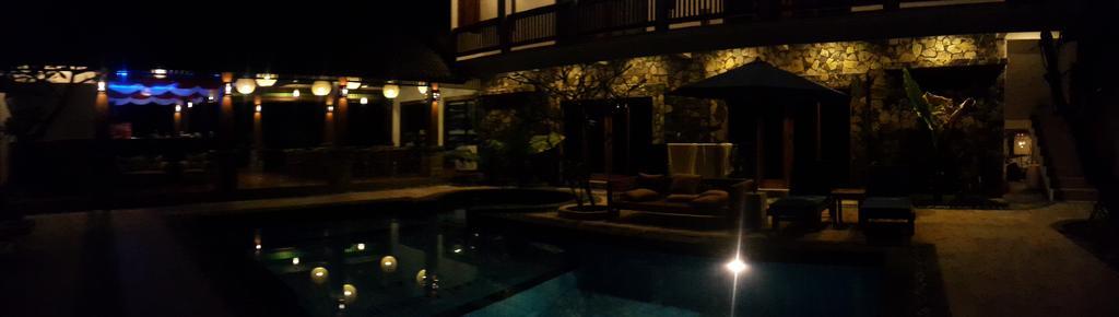 Coral Beach Pizza Cottages Gili Trawangan Zewnętrze zdjęcie