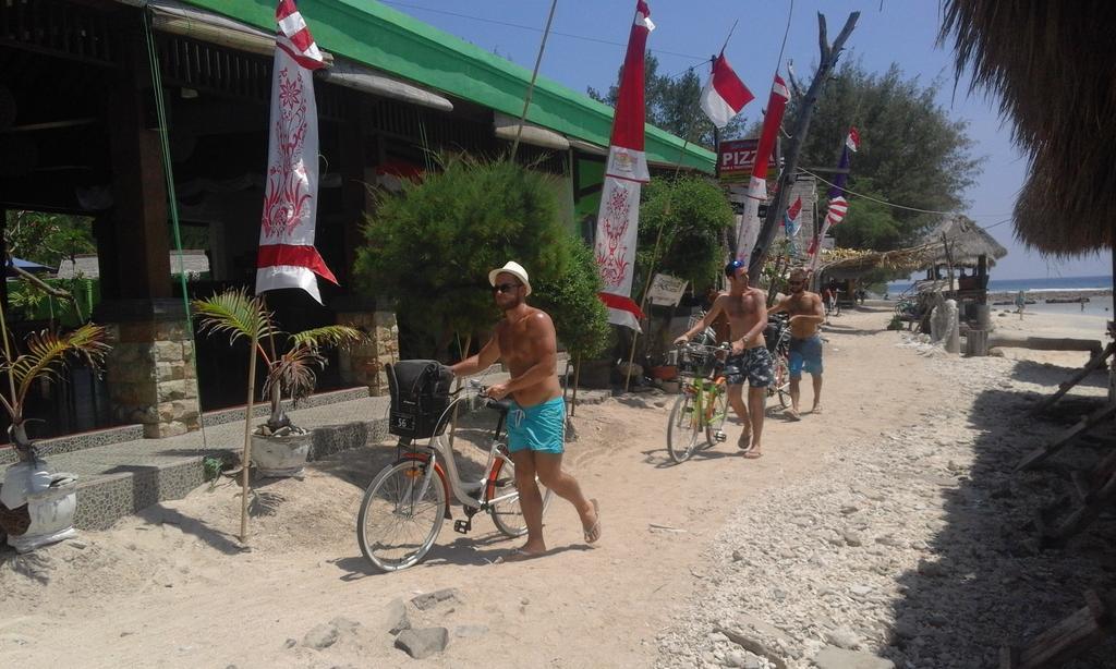 Coral Beach Pizza Cottages Gili Trawangan Zewnętrze zdjęcie