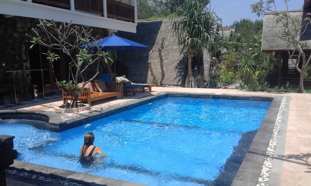 Coral Beach Pizza Cottages Gili Trawangan Zewnętrze zdjęcie