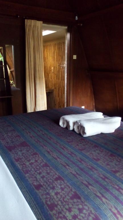 Coral Beach Pizza Cottages Gili Trawangan Zewnętrze zdjęcie