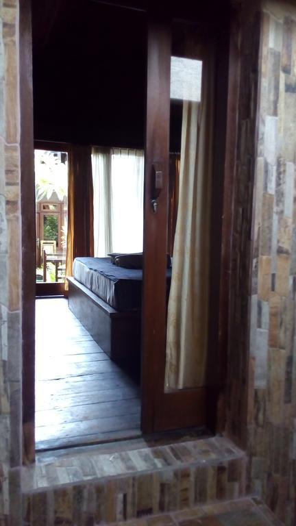 Coral Beach Pizza Cottages Gili Trawangan Zewnętrze zdjęcie