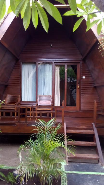 Coral Beach Pizza Cottages Gili Trawangan Zewnętrze zdjęcie