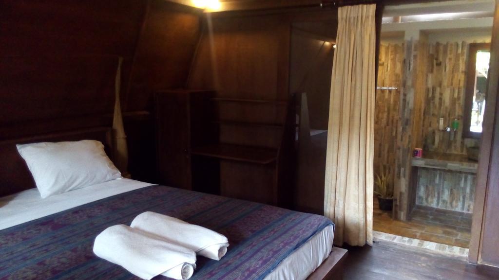Coral Beach Pizza Cottages Gili Trawangan Zewnętrze zdjęcie