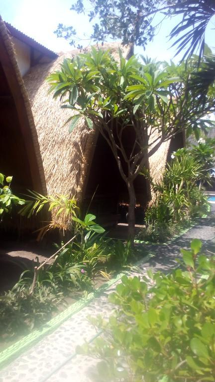 Coral Beach Pizza Cottages Gili Trawangan Zewnętrze zdjęcie