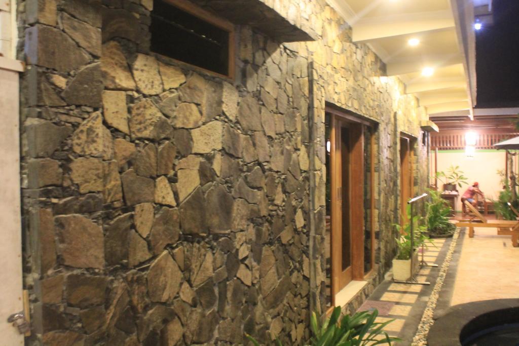 Coral Beach Pizza Cottages Gili Trawangan Zewnętrze zdjęcie