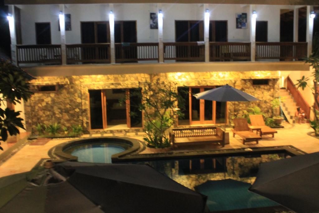 Coral Beach Pizza Cottages Gili Trawangan Zewnętrze zdjęcie