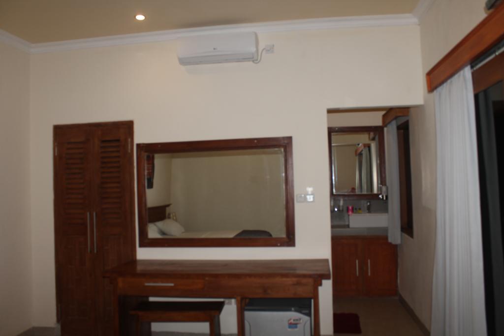Coral Beach Pizza Cottages Gili Trawangan Zewnętrze zdjęcie