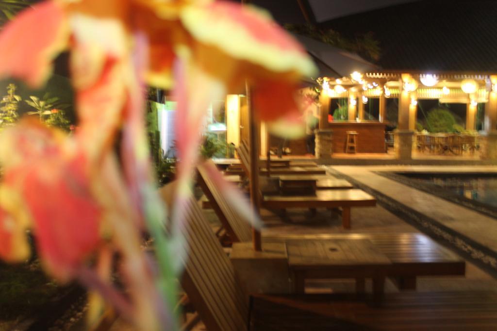 Coral Beach Pizza Cottages Gili Trawangan Zewnętrze zdjęcie