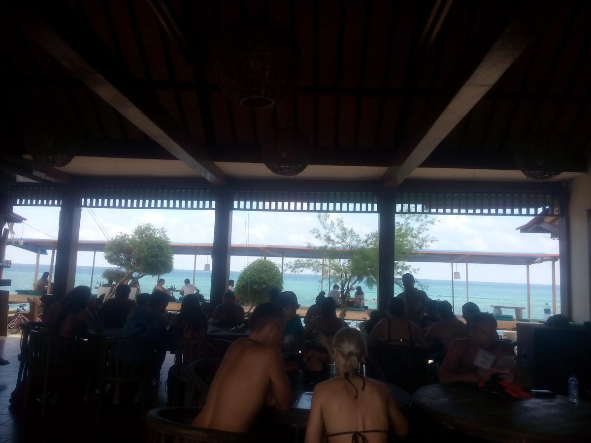 Coral Beach Pizza Cottages Gili Trawangan Zewnętrze zdjęcie